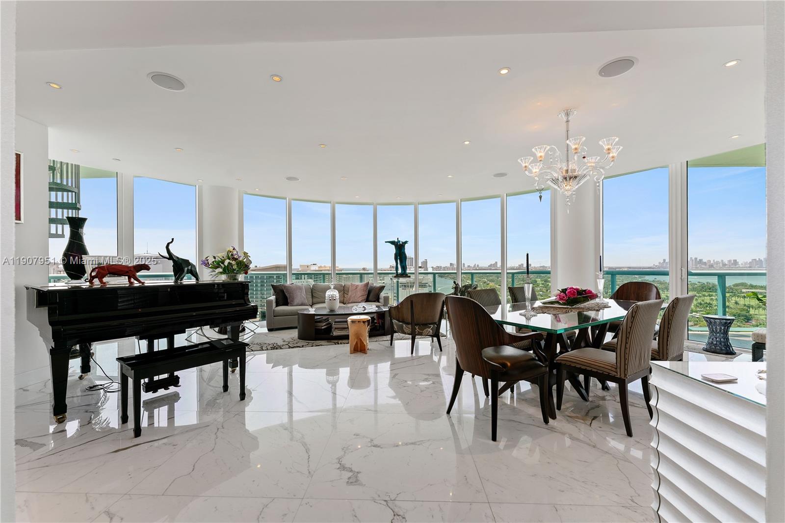 6000 Indian Crk Dr #PH 2501 Miami Beach, FL 33140