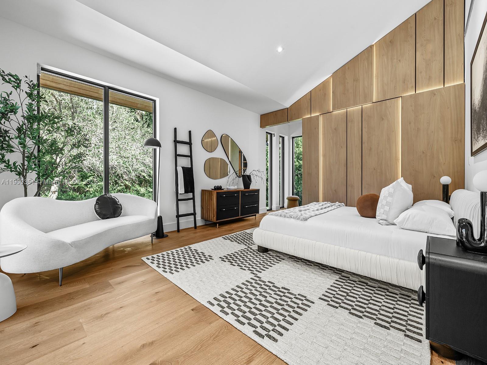 7910 Los Pinos Cir Coral Gables, FL 33143