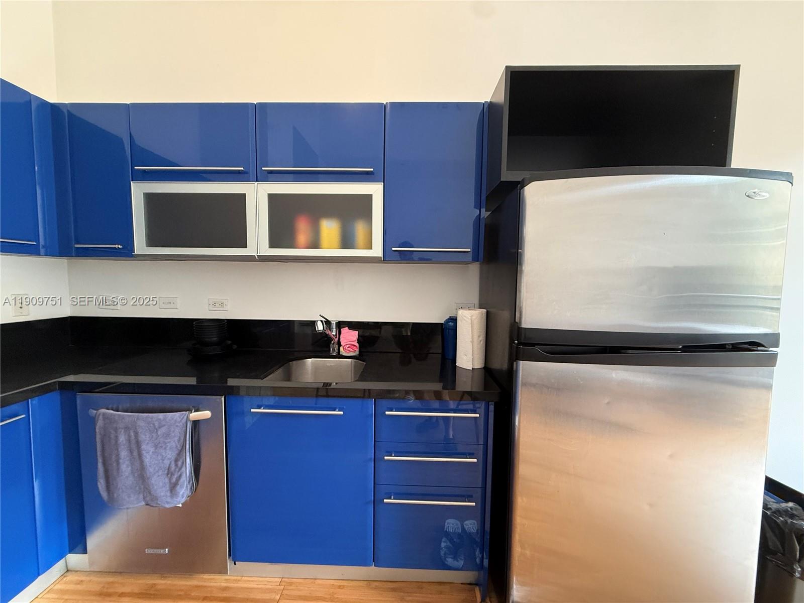 253 NE 2nd St #219 Miami, FL 33132