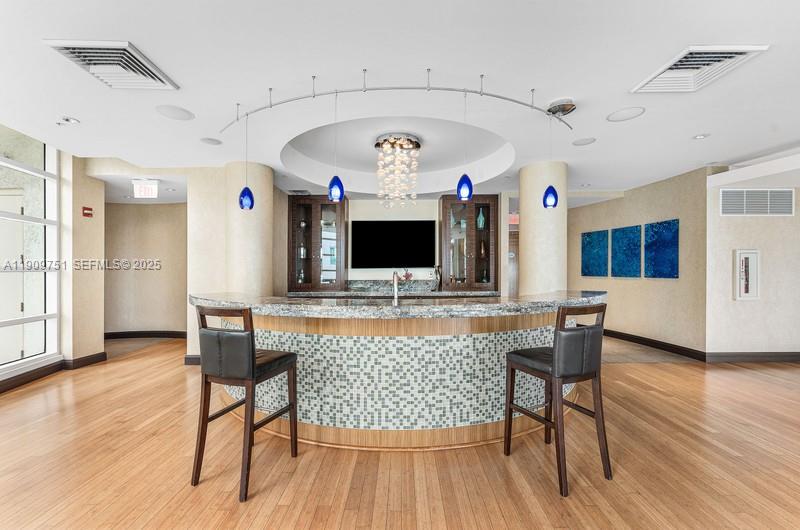 253 NE 2nd St #219 Miami, FL 33132