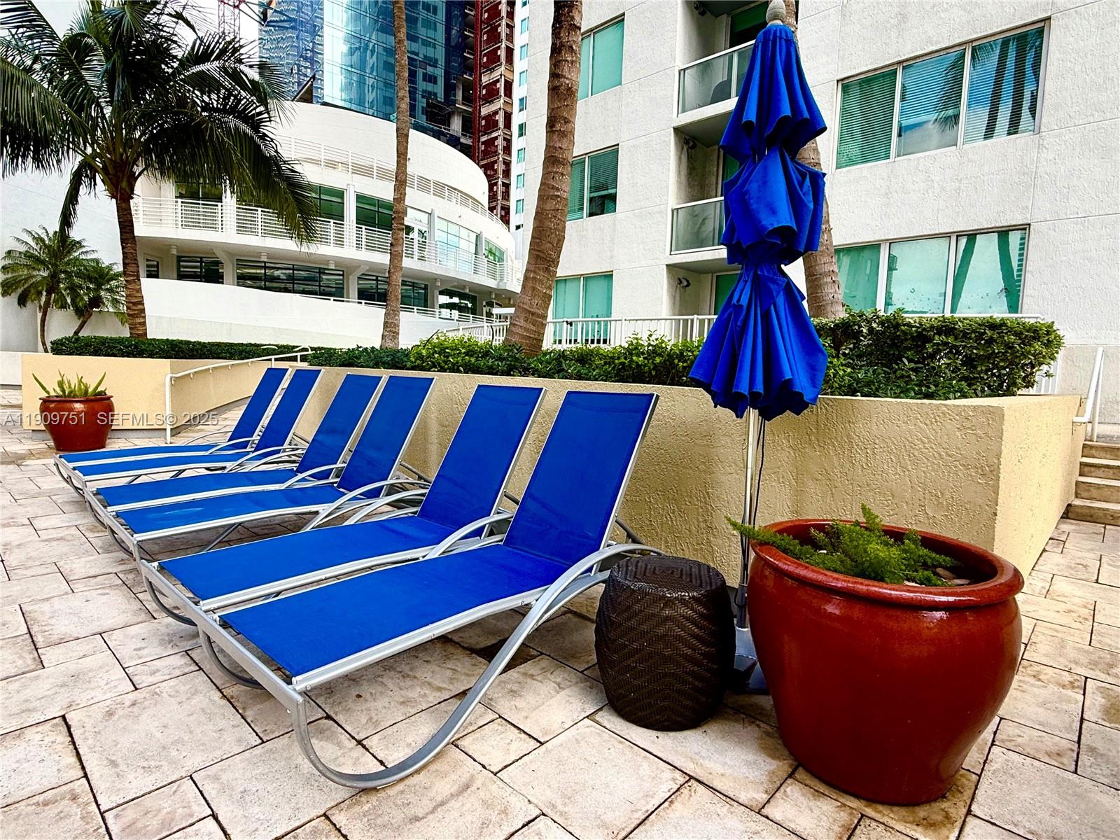 253 NE 2nd St #219 Miami, FL 33132