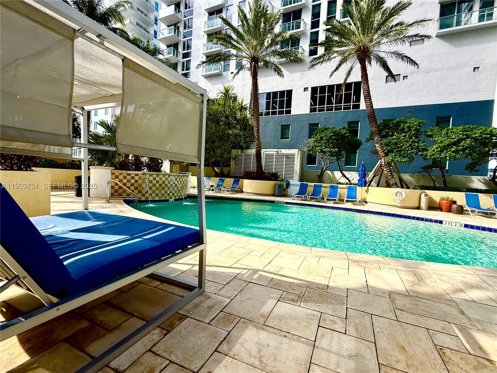 253 NE 2nd St #219 Miami, FL 33132