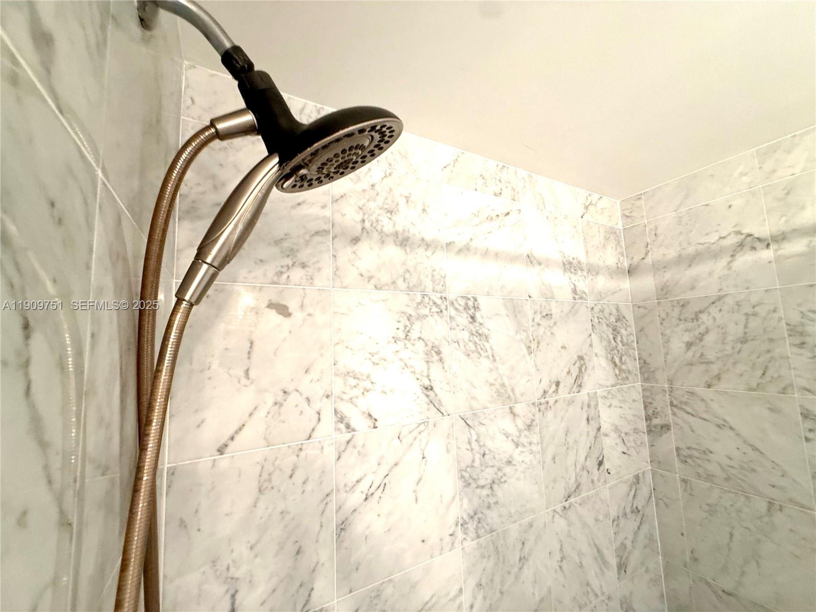 253 NE 2nd St #219 Miami, FL 33132