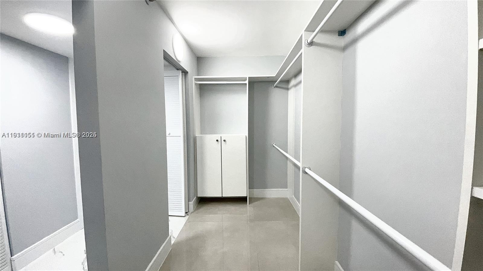 1717 N Bayshore Dr #A-1950 Miami, FL 33132