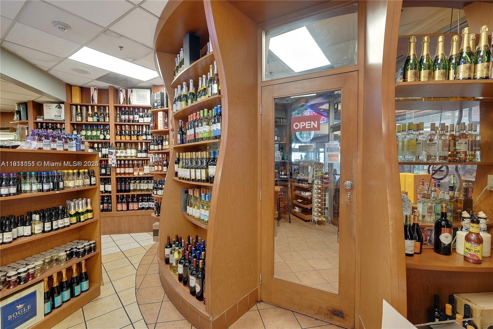 1717 N Bayshore Dr #A-1950 Miami, FL 33132