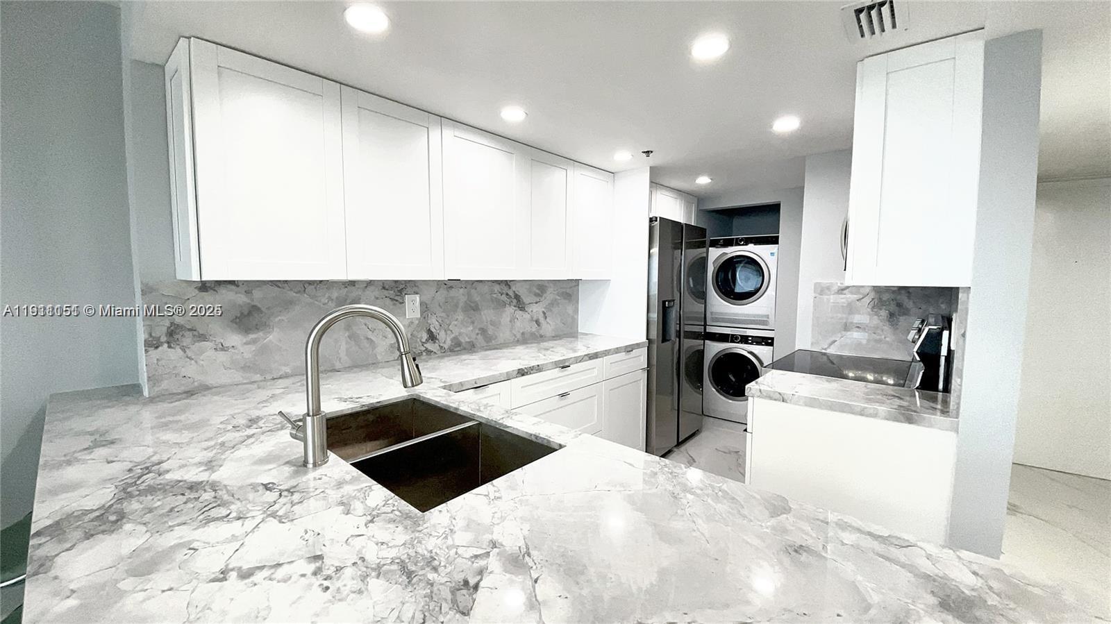 1717 N Bayshore Dr #A-1950 Miami, FL 33132