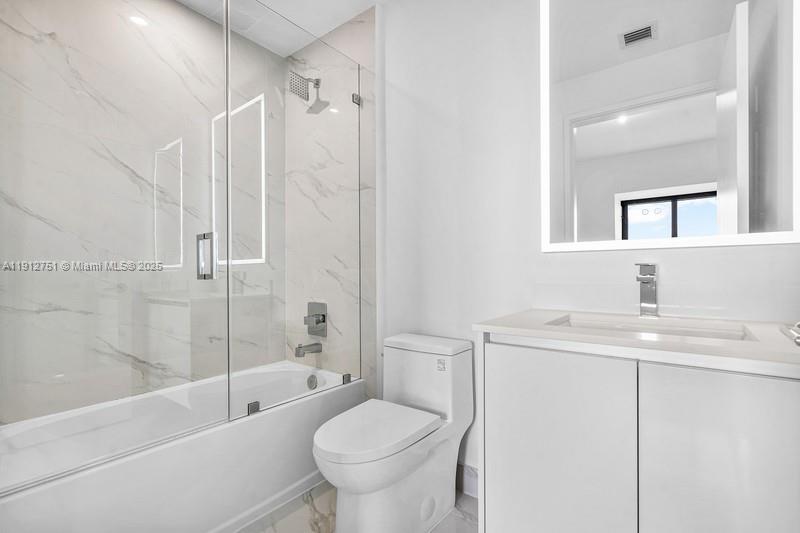 700 NE 24th #1703 Miami, FL 33137