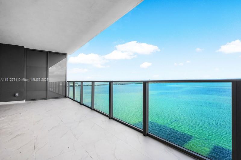 700 NE 24th #1703 Miami, FL 33137