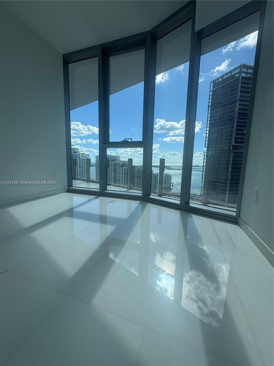 300 Biscayne Blvd Way #3506W Miami, FL 33131