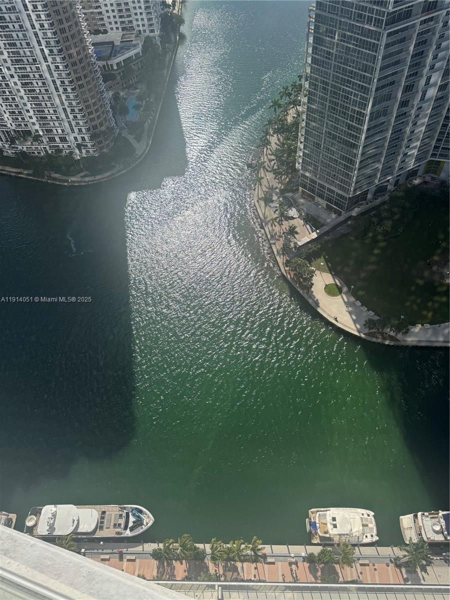 300 Biscayne Blvd Way #3506W Miami, FL 33131