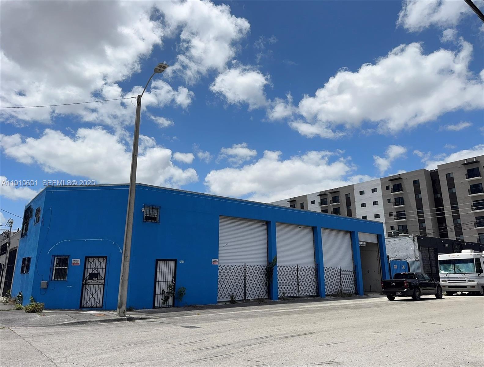 750 NW 24th Miami, FL 33127