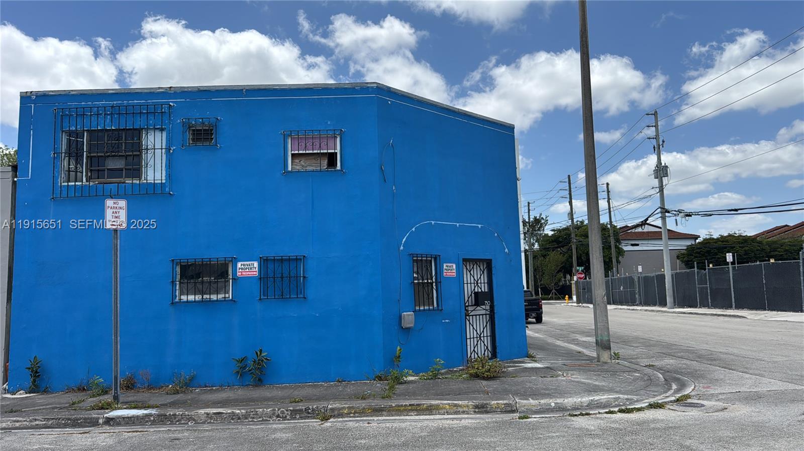 750 NW 24th Miami, FL 33127