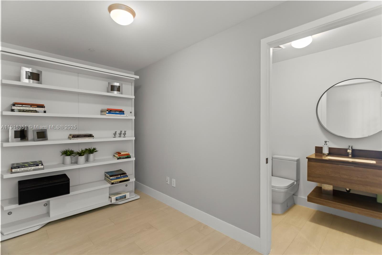 350 Ocean Dr #904N Key Biscayne, FL 33149