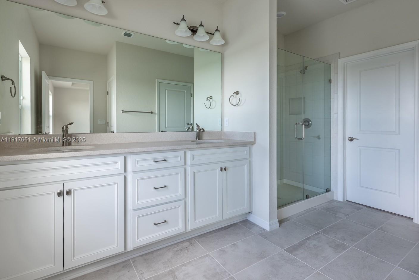 4974 Greenway Dr Hollywood, FL 33021