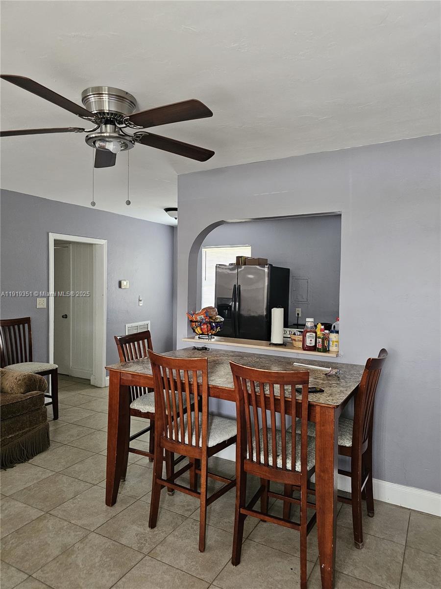 567 Tallulah Rd Palm Beach, FL 33462