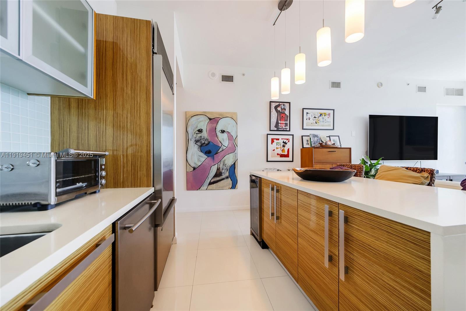 2020 N Bayshore Dr #1604 Miami, FL 33137