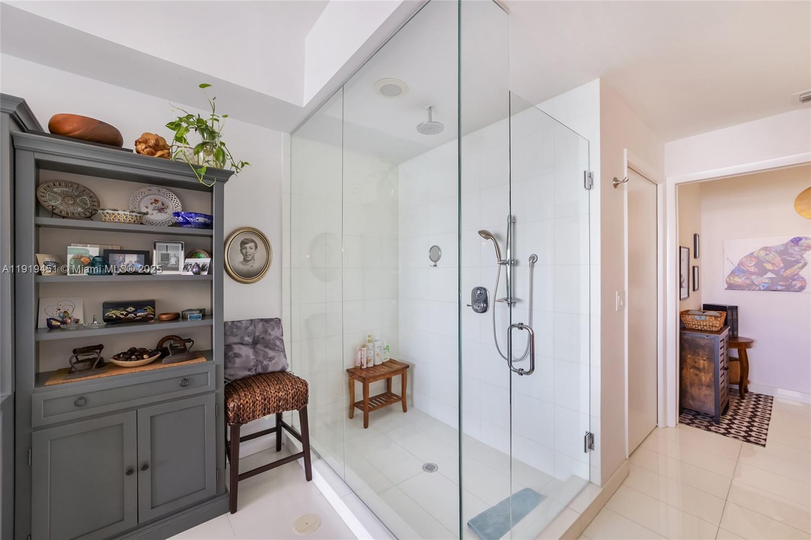 2020 N Bayshore Dr #1604 Miami, FL 33137