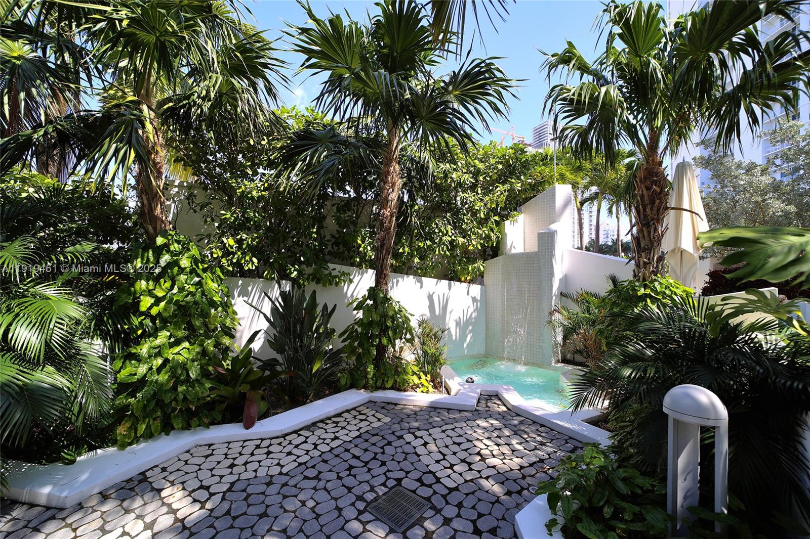 2020 N Bayshore Dr #1604 Miami, FL 33137