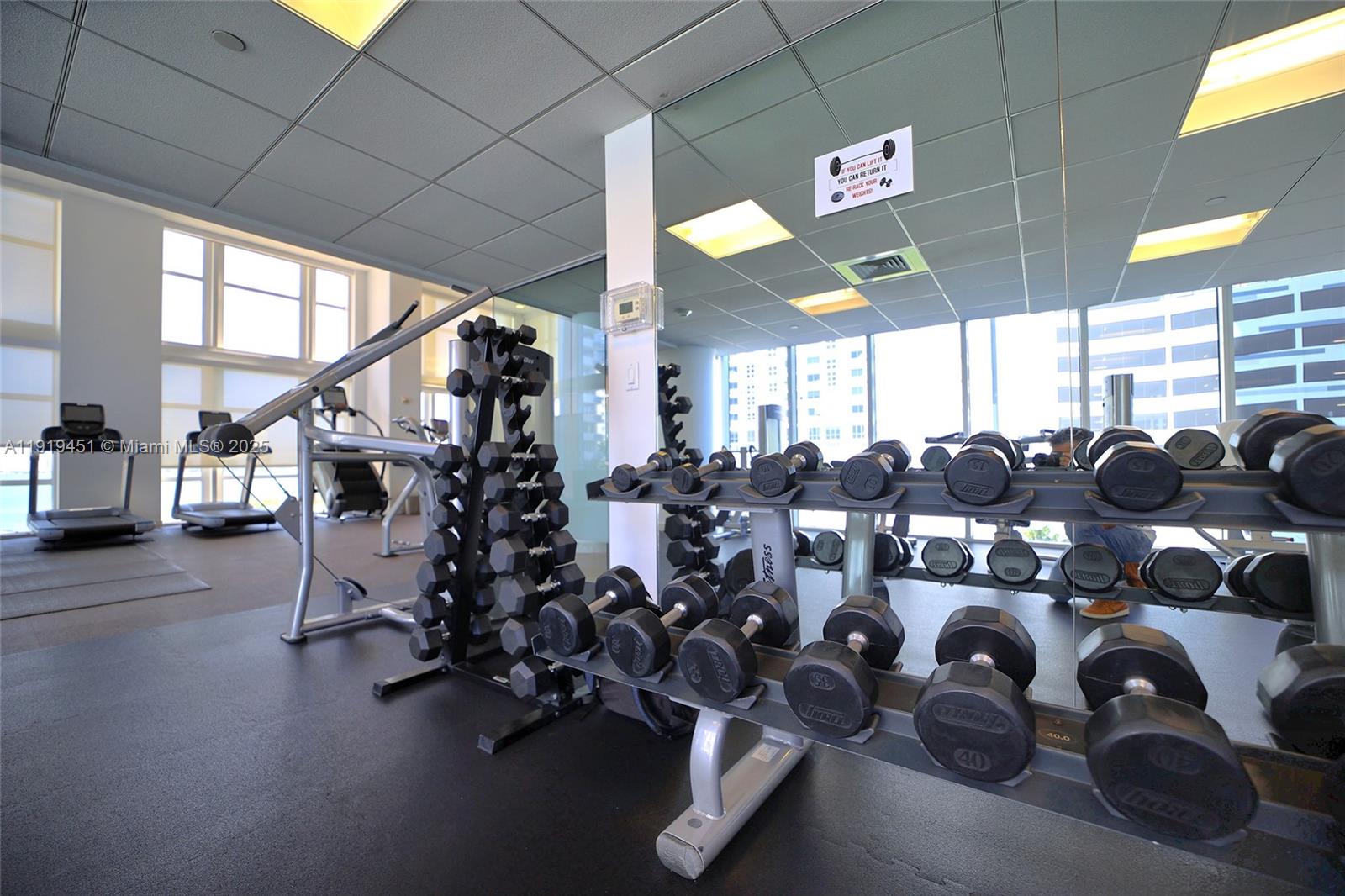 2020 N Bayshore Dr #1604 Miami, FL 33137