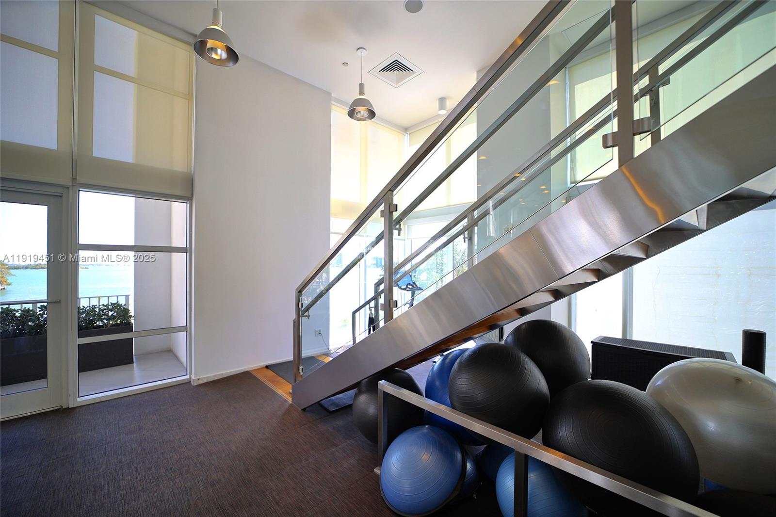 2020 N Bayshore Dr #1604 Miami, FL 33137