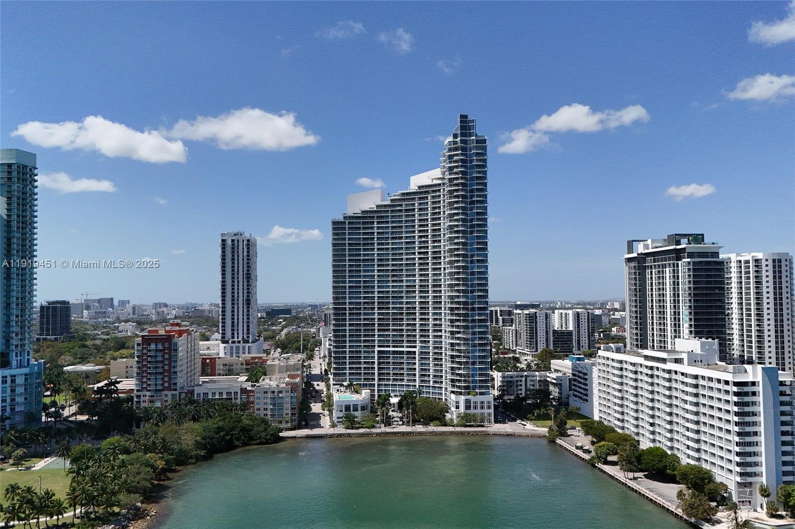 2020 N Bayshore Dr #1604 Miami, FL 33137