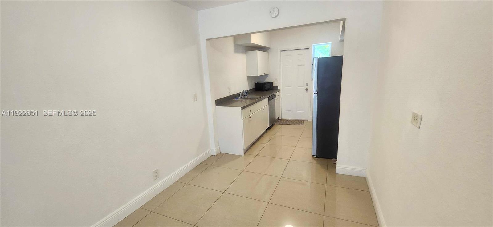 1050 98th St #2W Bay Harbor Islands, FL 33154