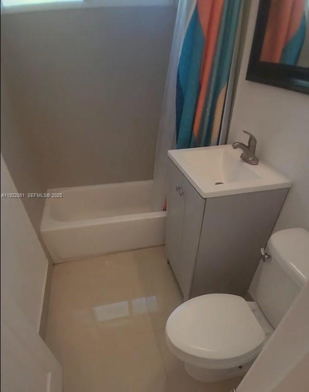 1050 98th St #2W Bay Harbor Islands, FL 33154