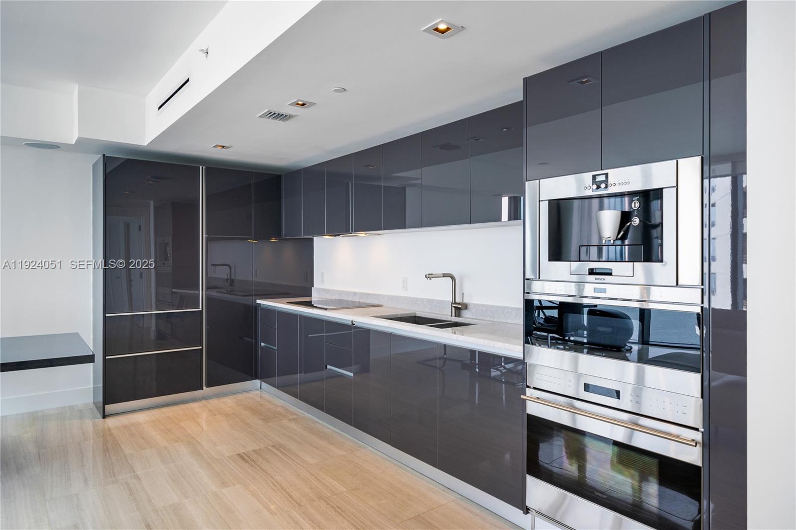 1451 Brickell Ave #2003 Miami, FL 33131