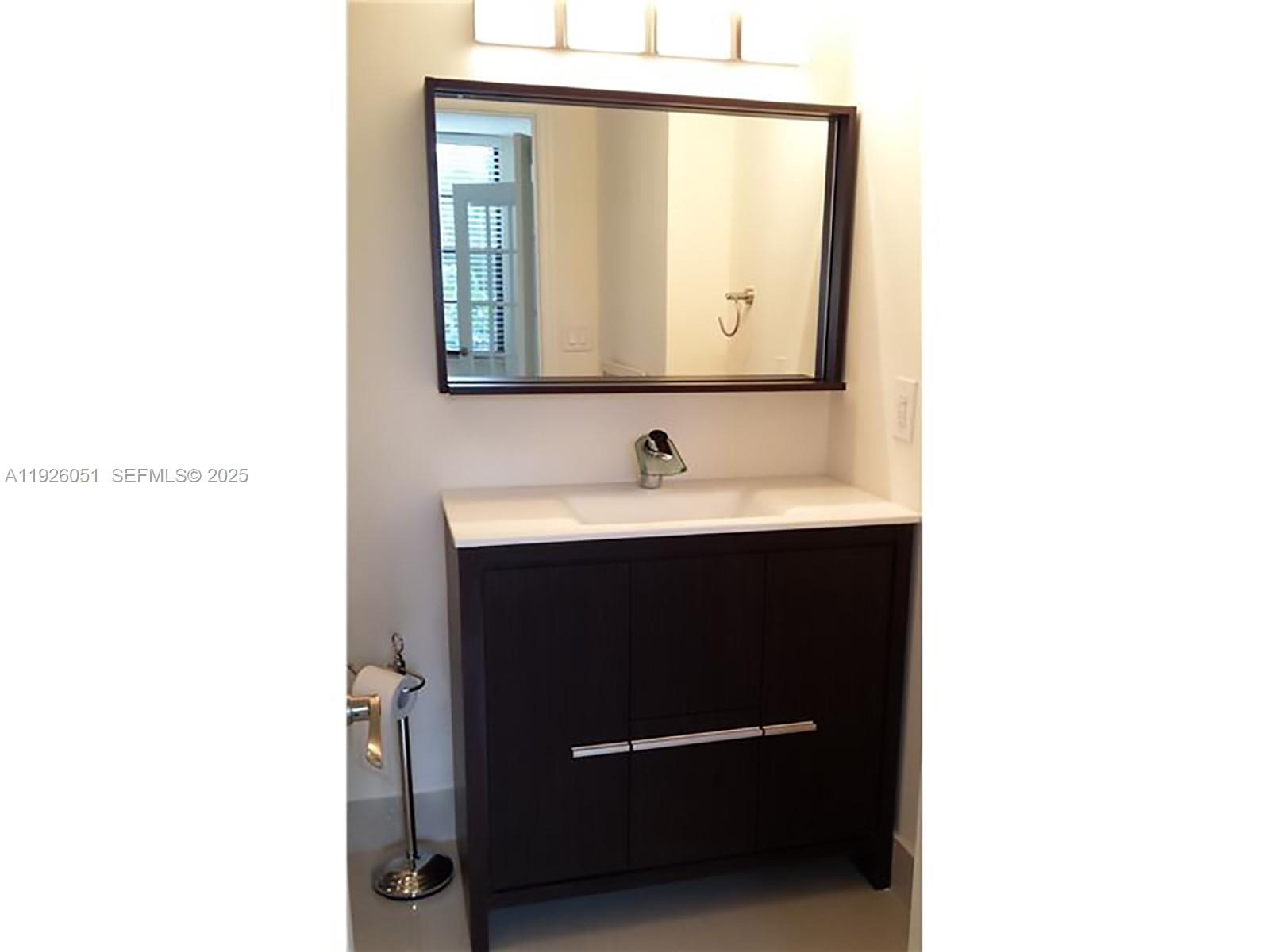 Undisclosed Address Aventura, FL 33180