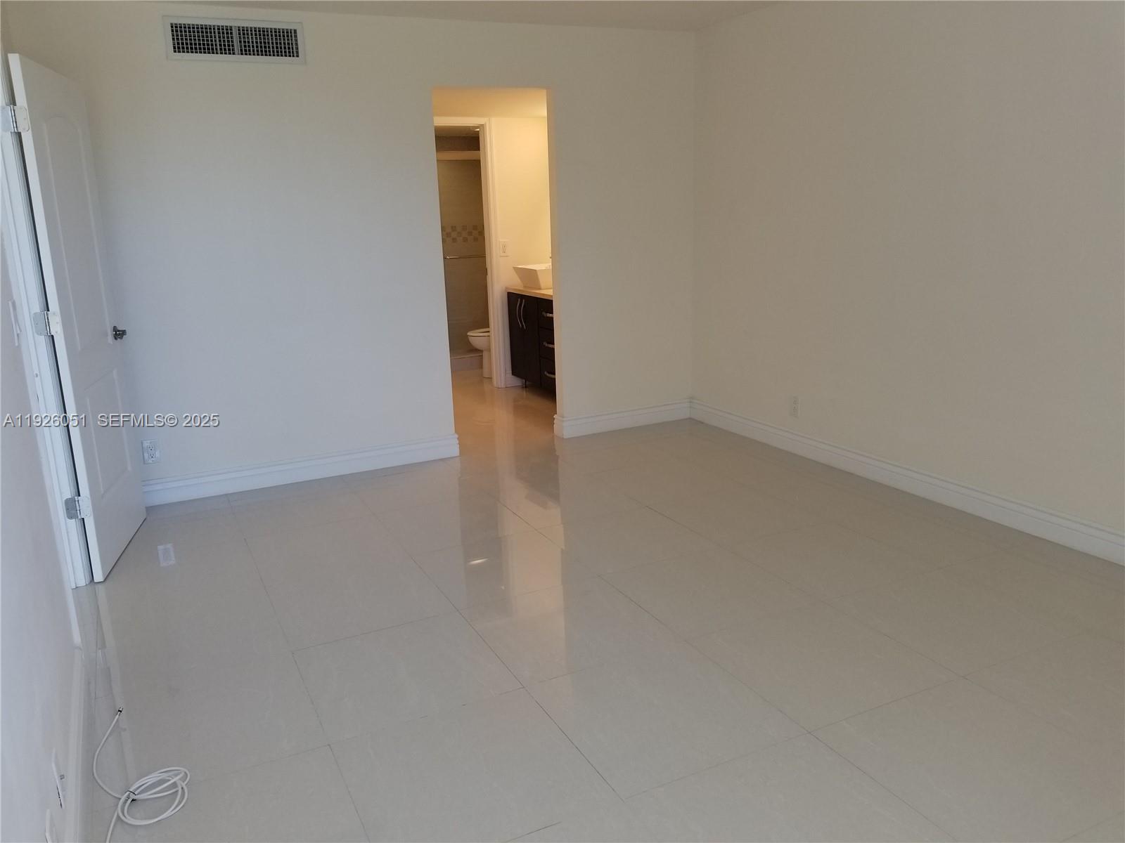 Undisclosed Address Aventura, FL 33180