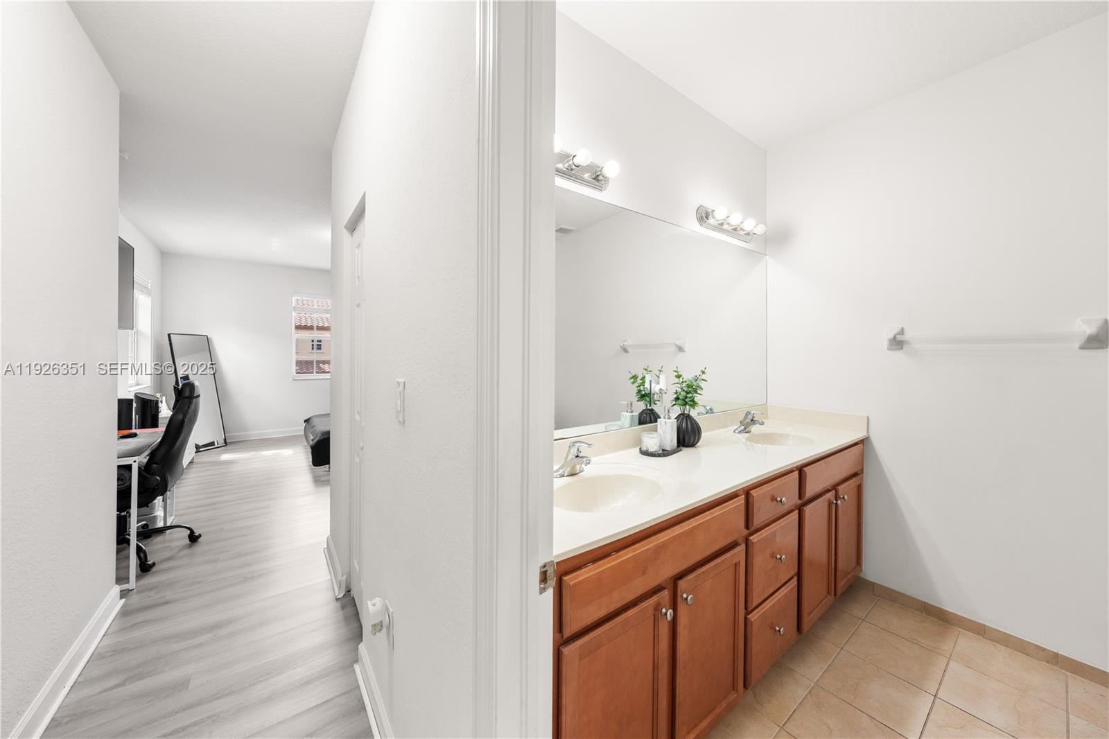 16958 SW 92nd St #16958 Miami, FL 33196