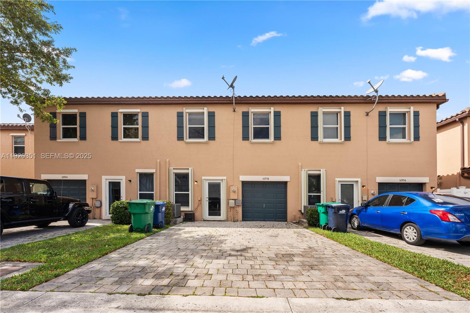 16958 SW 92nd St #16958 Miami, FL 33196