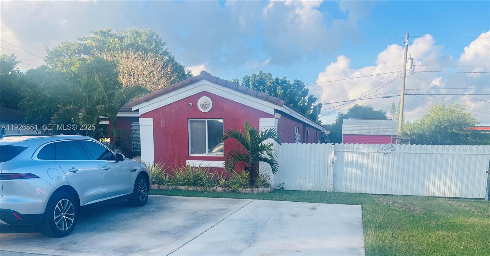 10611 SW 170th Ter Miami, FL 33157