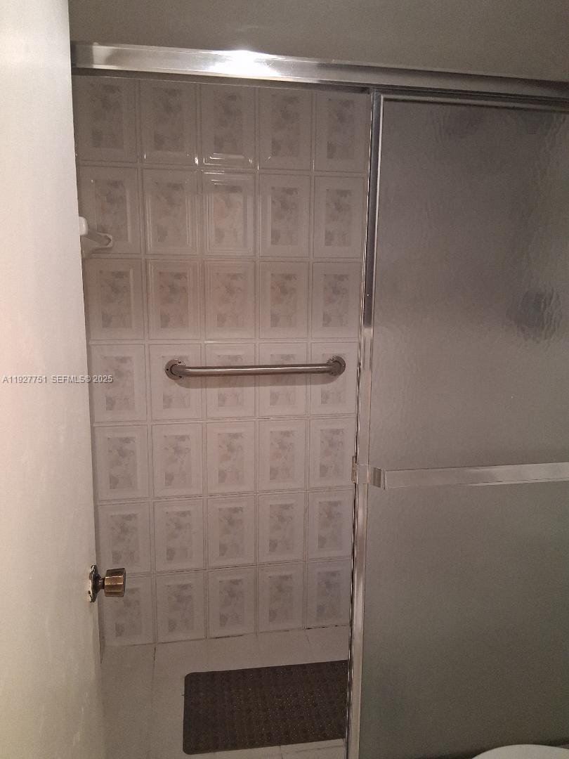 1000 Saint Charles Pl #L2 Pembroke Pines, FL 33026