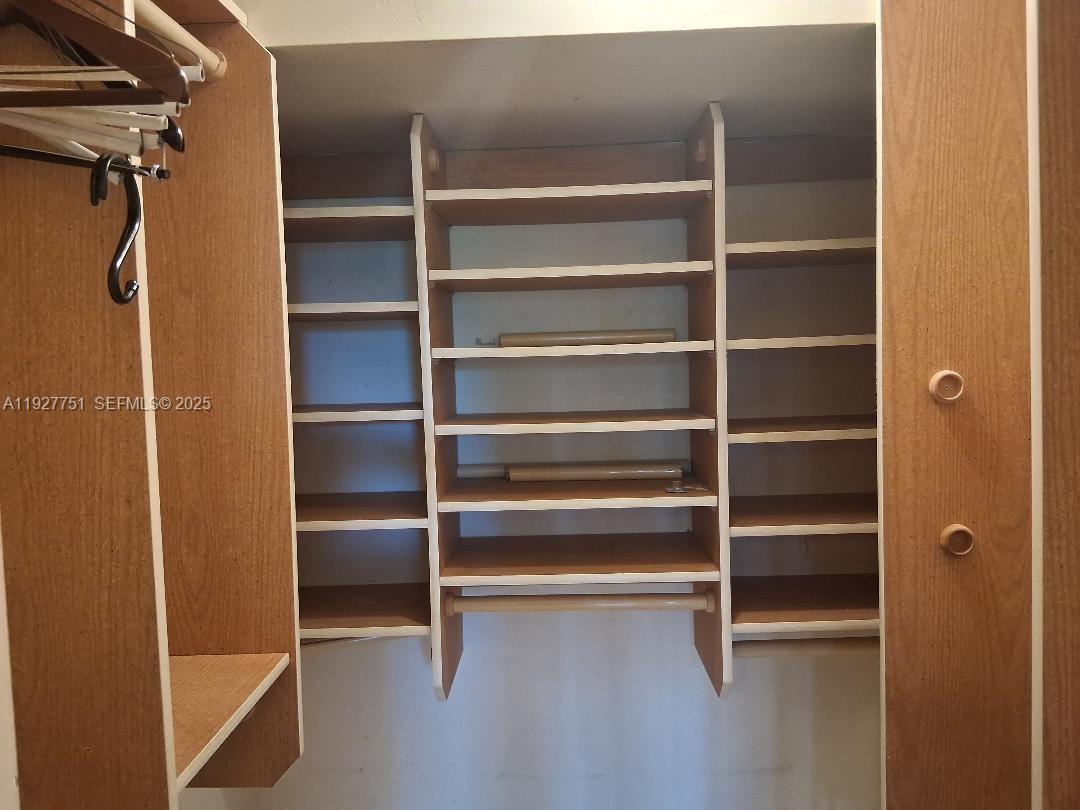 1000 Saint Charles Pl #L2 Pembroke Pines, FL 33026