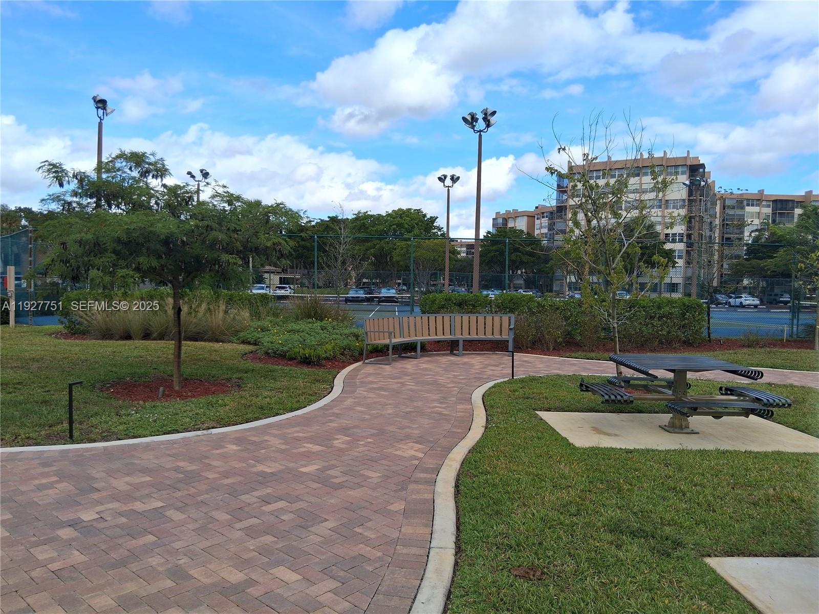 1000 Saint Charles Pl #L2 Pembroke Pines, FL 33026