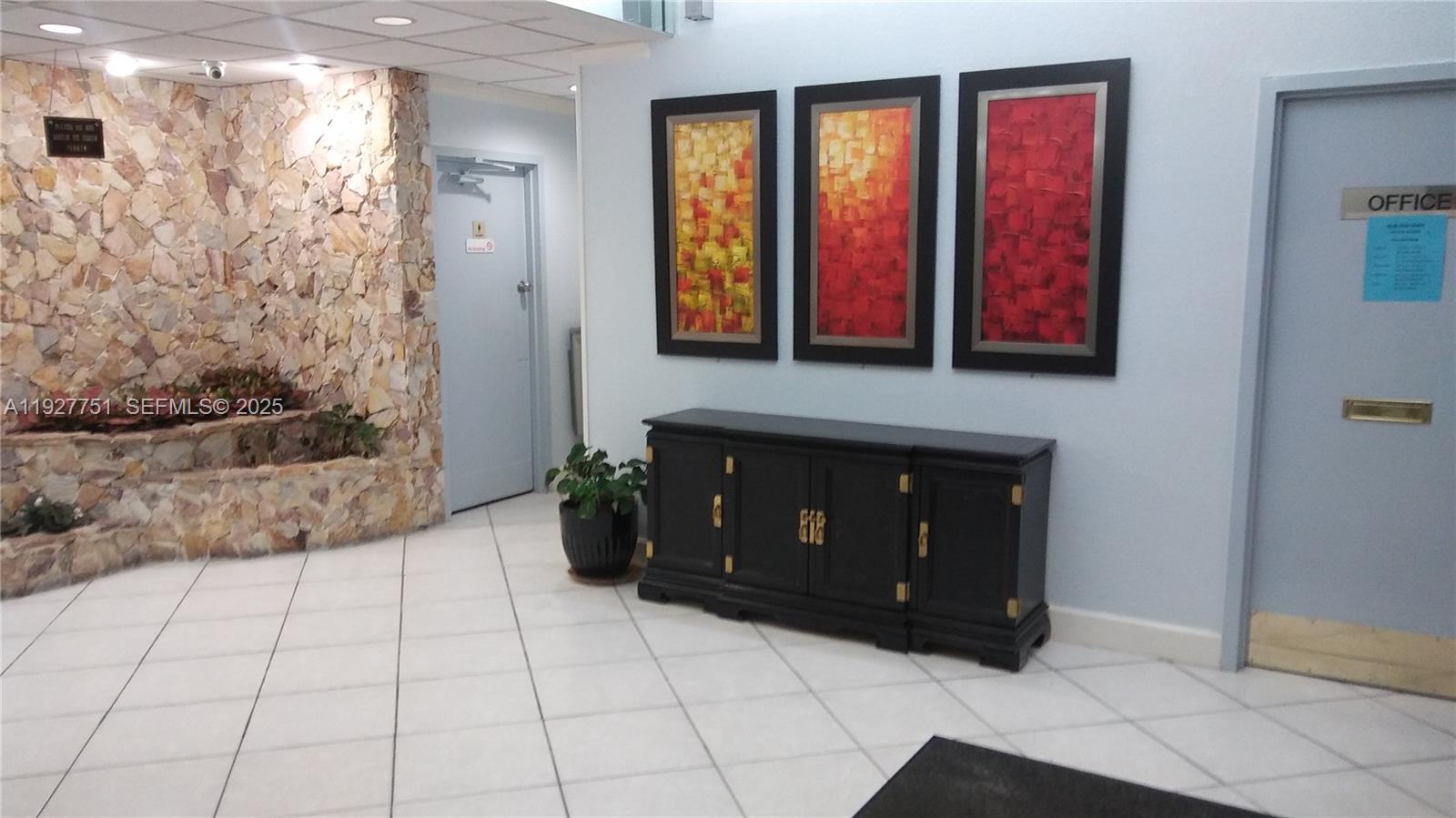 1000 Saint Charles Pl #L2 Pembroke Pines, FL 33026