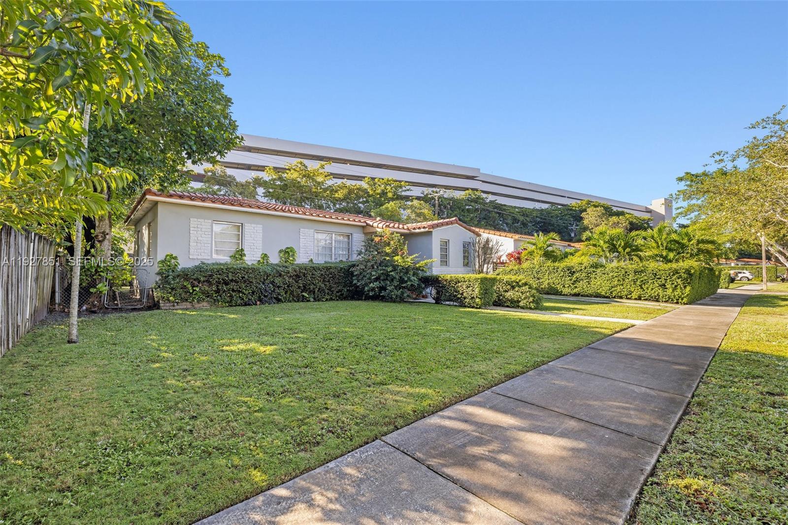 3310 SW 21st St Miami, FL 33145