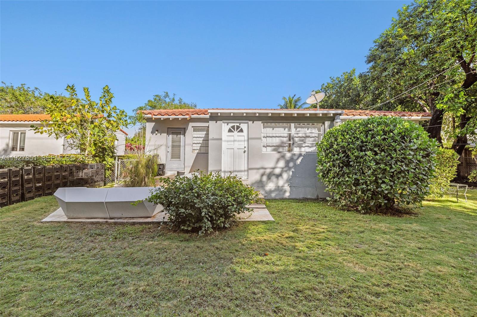 3310 SW 21st St Miami, FL 33145