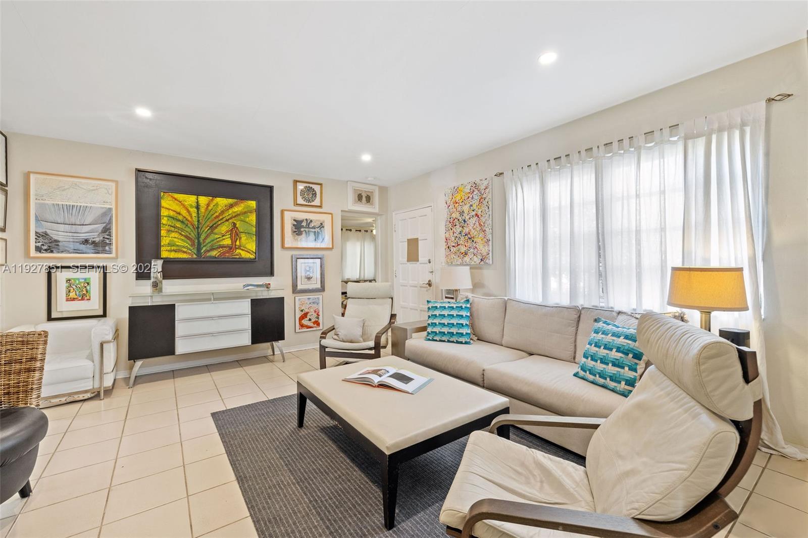 3310 SW 21st St Miami, FL 33145