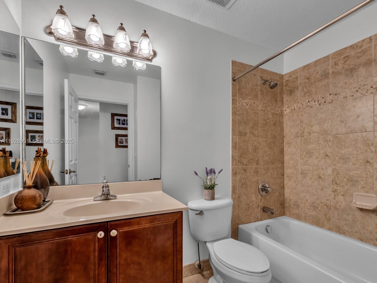 9719 Darlington Pl #1 Cooper City, FL 33328