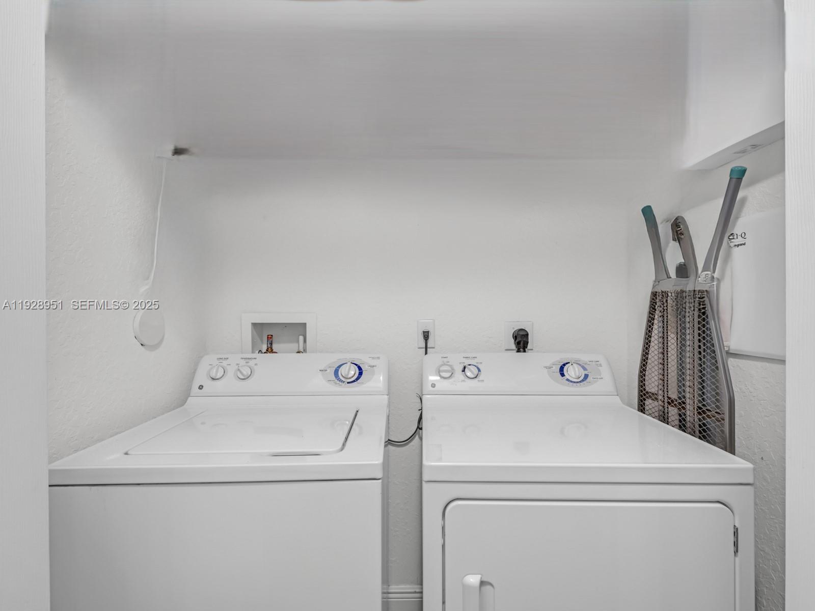 9719 Darlington Pl #1 Cooper City, FL 33328