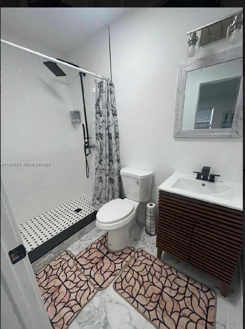 3085 NW 51st St Miami, FL 33142