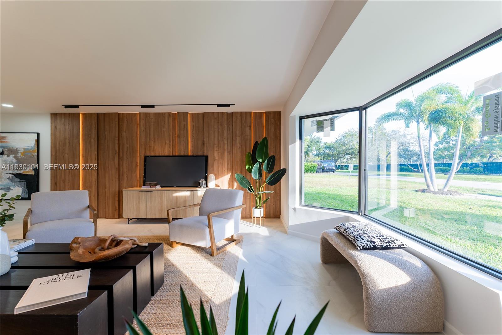 2415 NE 35th Dr Fort Lauderdale, FL 33308