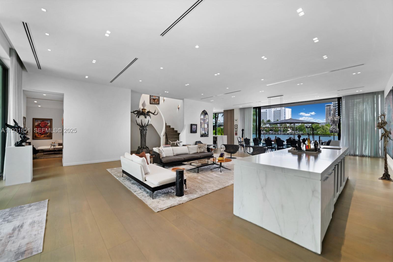 6411 Allison Rd Miami Beach, FL 33141