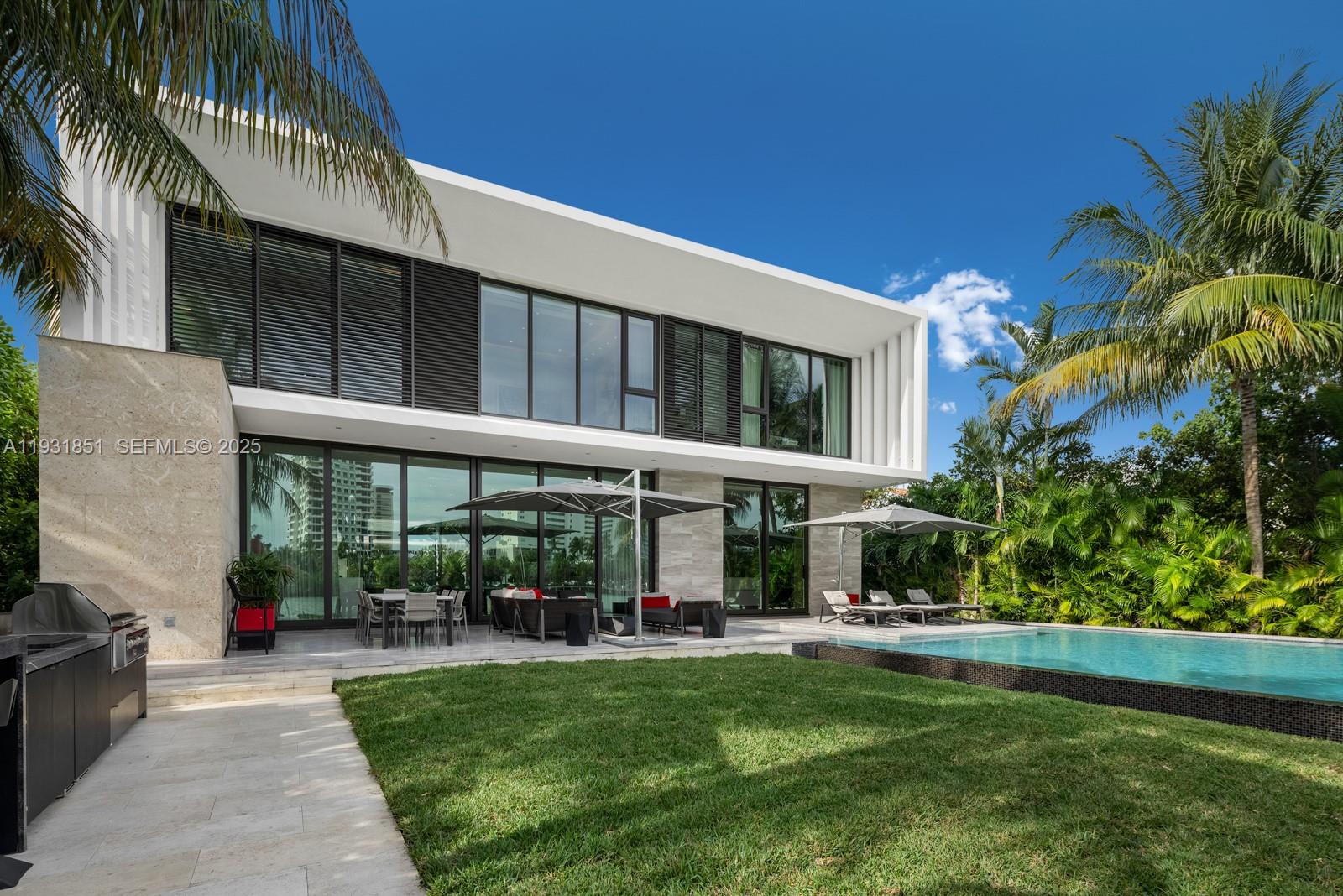 6411 Allison Rd Miami Beach, FL 33141