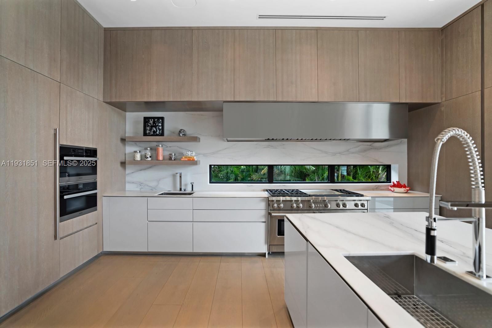 6411 Allison Rd Miami Beach, FL 33141