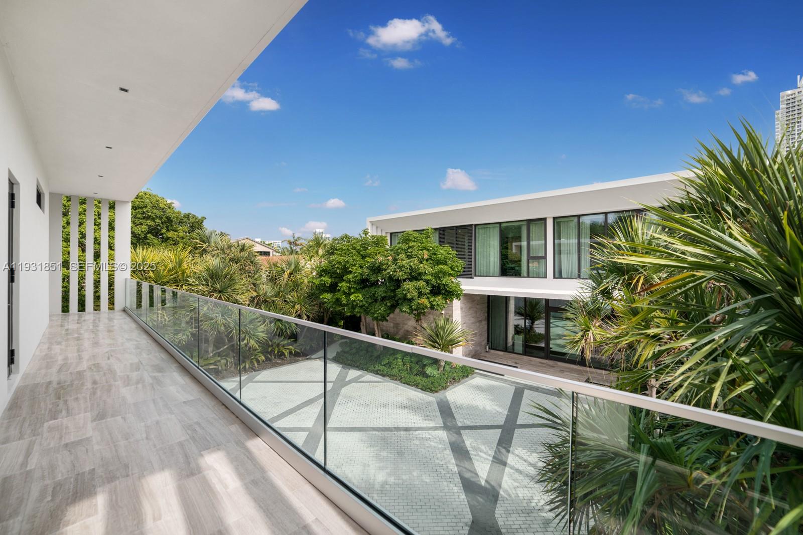 6411 Allison Rd Miami Beach, FL 33141