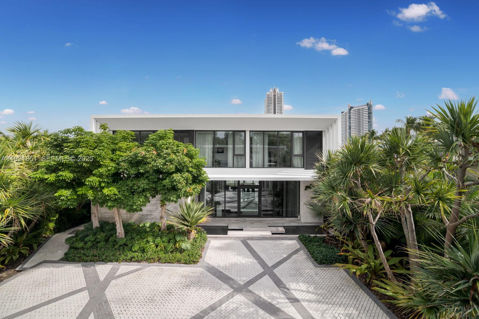 6411 Allison Rd Miami Beach, FL 33141