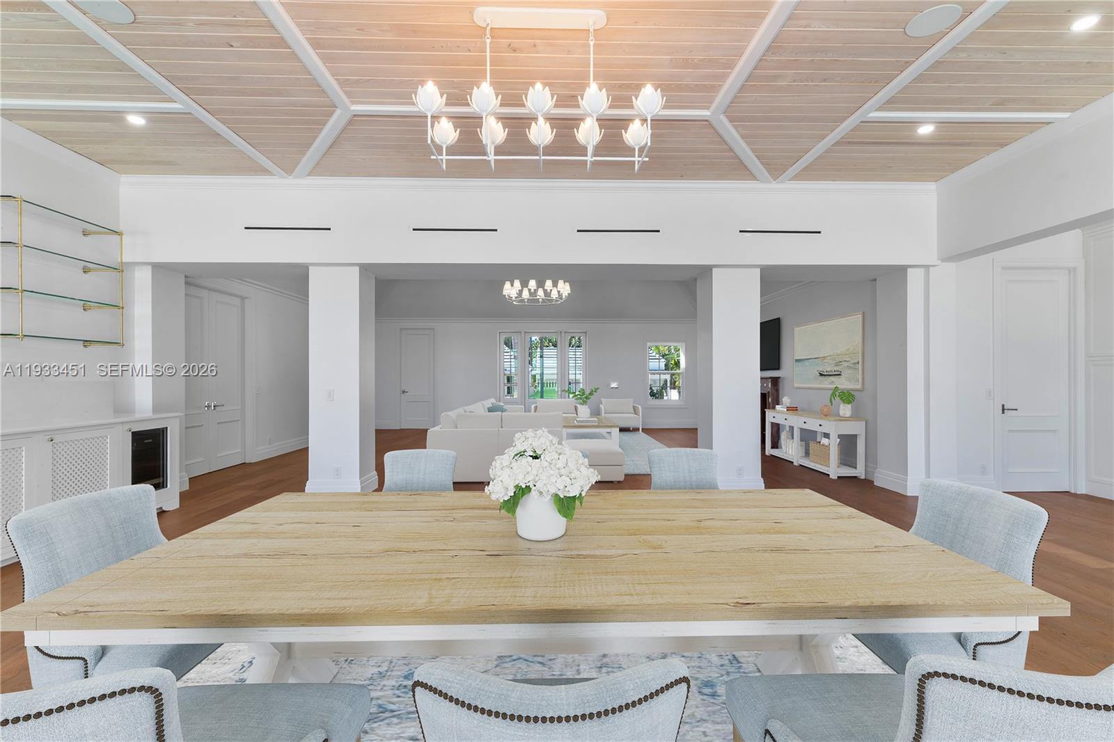 43 N Beach Rd Jupiter Island, FL 33455